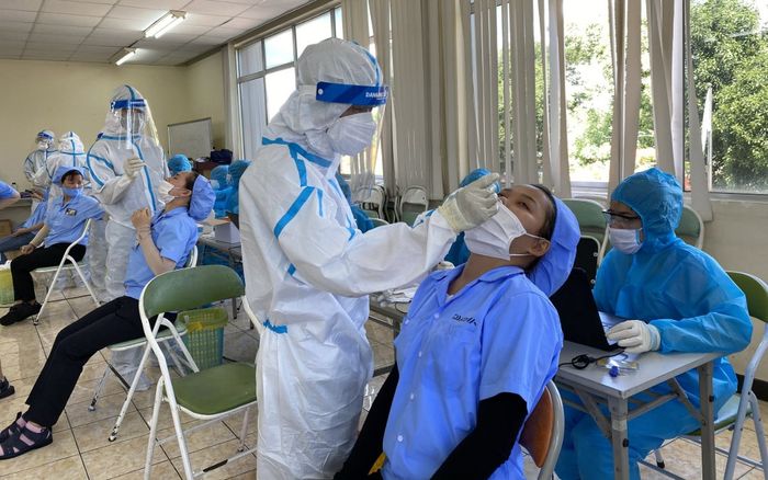 Ngày 8/9: Thêm 12.680 ca mắc COVID-19, TP HCM và Bình Dương gần 10.500 ca