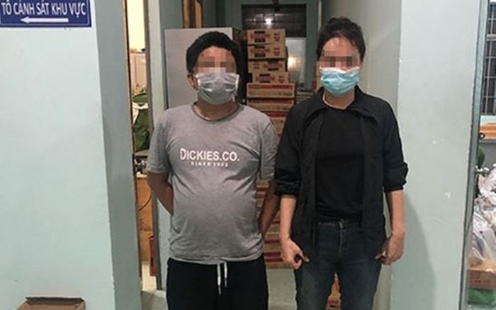 Đi tiêm vắc xin Covid-19, đôi nam nữ 'cuỗm' luôn điện thoại iPhone của nhân viên y tế