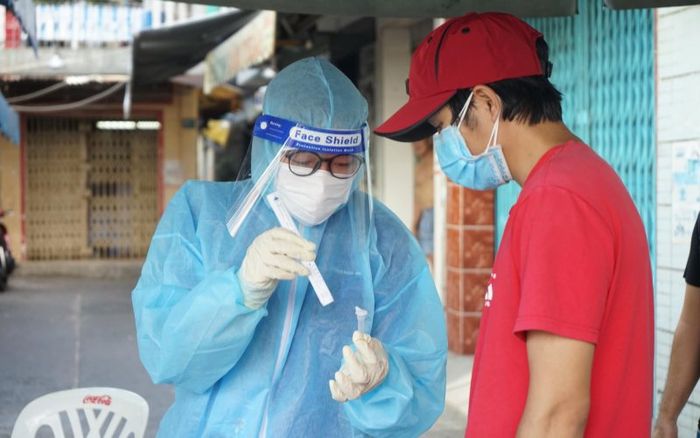 Tối 10/9: Thêm 13.321 ca mắc COVID-19, TP.HCM và Bình Dương chiếm đến hơn 11.000 ca