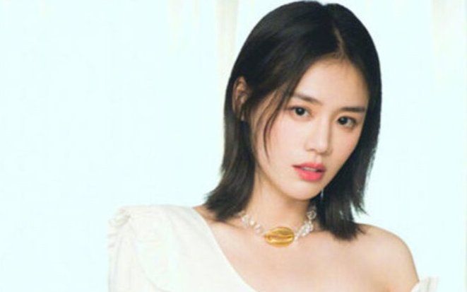 'Ảnh hậu' Mã Tư Thuần là nạn nhân của bạo lực học đường, mắc chứng trầm cảm từ nhỏ