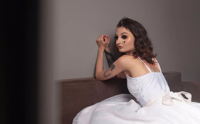 Mỹ nhân xăm kín người như dị nhân gây tranh cãi khi thi Hoa hậu tại Brazil