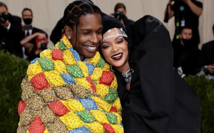 Sao Hollywood diện đồ đôi táo bạo tại Met Gala 2021, cute nhất phải là vợ chồng Justin Bieber