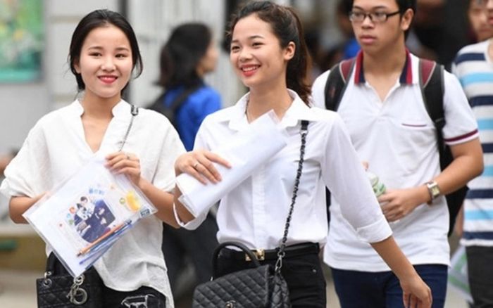 Điểm chuẩn đại học các trường thuộc lĩnh vực kinh tế, ngân hàng đều ở mức cao