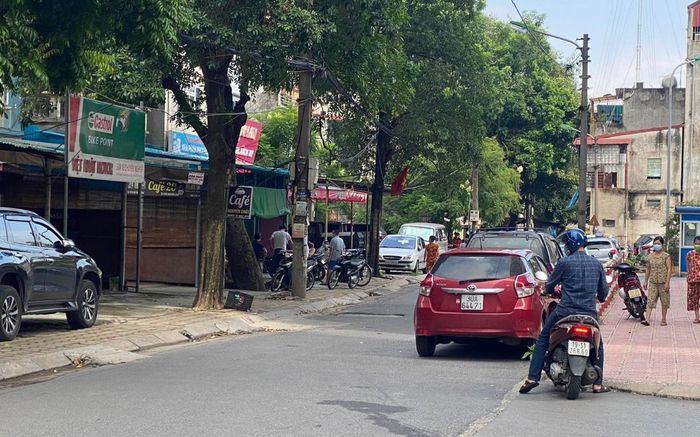 Điều tra vụ bé gái 6 tuổi tử vong nghi bị bạo hành: 'Lúc học trực tuyến không thấy bé đâu'