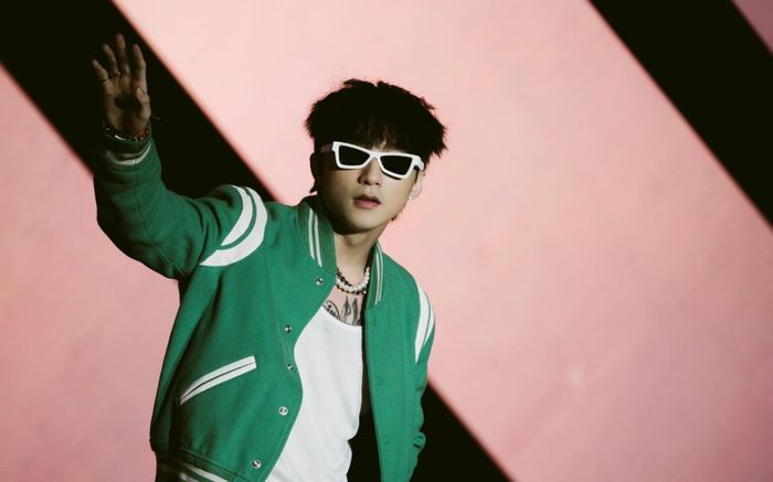 Hỏi fan có yêu mình không, Sơn Tùng bất ngờ nhận về câu trả lời 'không còn gì để nói'