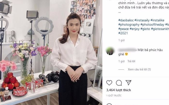 Đào Bá Lộc diện váy nữ tính thanh lịch, ghi trọn 100 điểm khi cúng giỗ Tổ Nghề