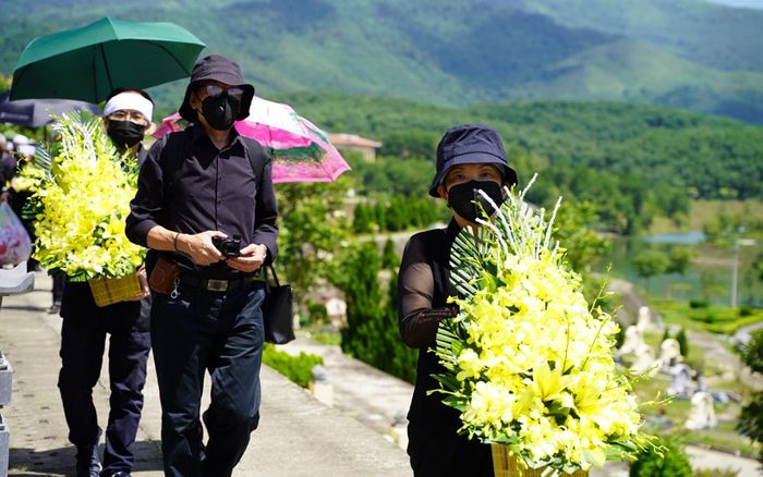 Xúc động lễ an táng 'Kiến trúc sư trưởng' thể thao Việt Nam Hoàng Vĩnh Giang