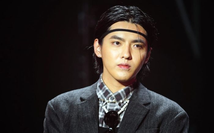 Rầm rộ loạt tin nhắn được cho là của fan Ngô Diệc Phàm: Đòi ngồi tù thay, cướp ngục giải cứu idol