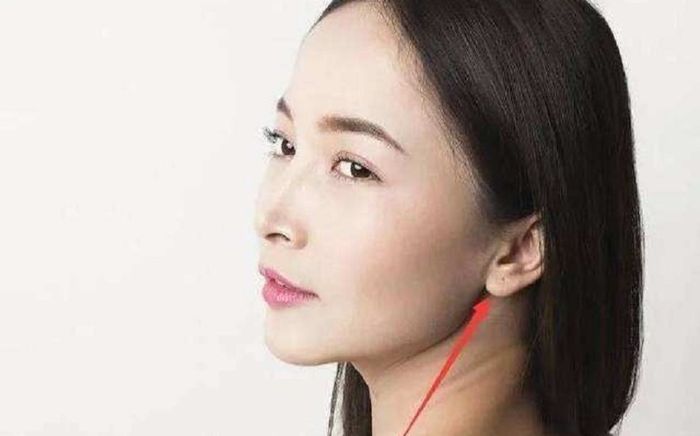 Phụ nữ sở hữu 1 trong 6 nét tướng này cả đời bần hàn, tình duyên lận đận, khó hưởng phú quý