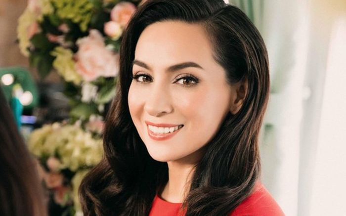 Ca sĩ Phi Nhung sau hơn 1 tháng nằm viện: Bật khóc khi bác sĩ động viên, nhắc đến con ruột và con nuôi