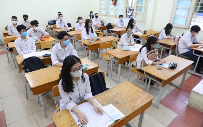 Giám đốc Sở GD&ĐT Hà Nội thông tin về kịch bản cho học sinh trở lại trường trong thời gian tới