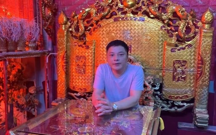 Người đàn ông tự xưng 'Ngọc hoàng đại đế' trấn yểm khống chế Covid-19 đang phải cách ly y tế