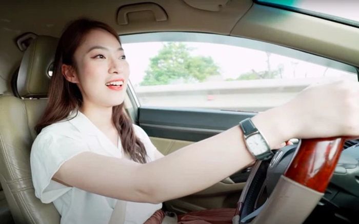 Tài sản 'khủng' của MC Khánh Vy ở tuổi 22