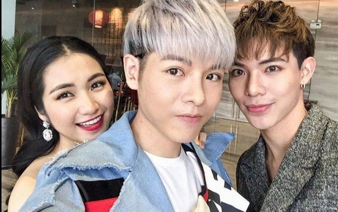 Gia đình 'Hoa Dâm Bụt' và loạt sao Việt lên tiếng khi Hòa Minzy khoe ảnh rạn da sau sinh bé Bo