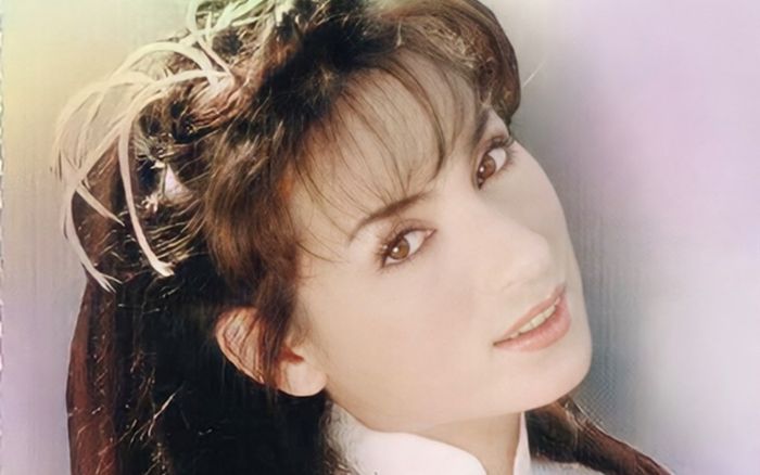 GĐĐH CLB HAGL: Xin chia buồn với những ai yêu mến ca sĩ Phi Nhung!