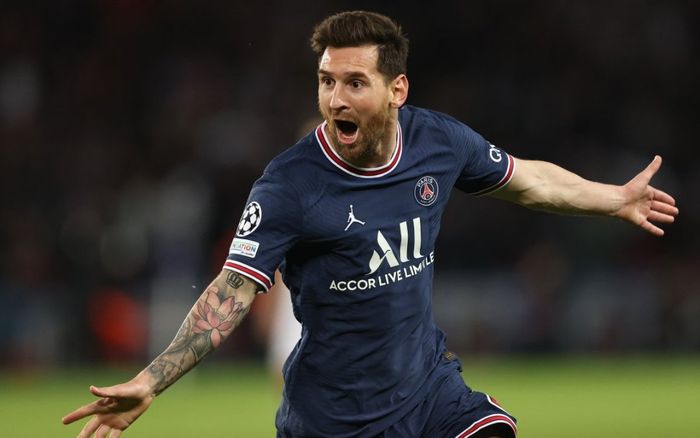 Messi gia tăng thành tích ghi bàn vô tiền khoáng hậu