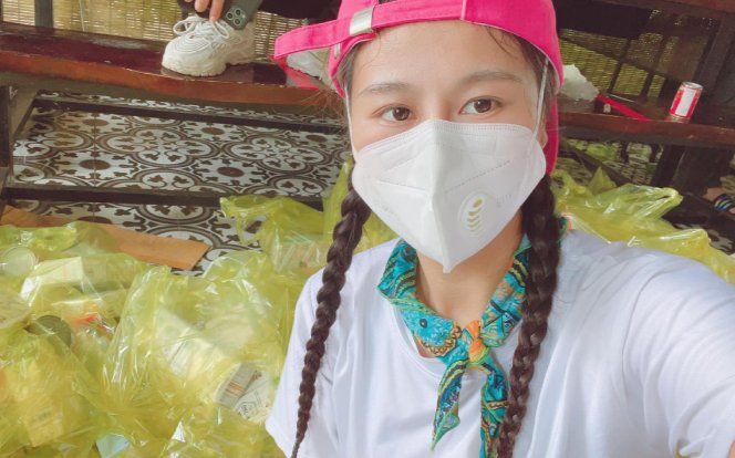 Nam Thư kỷ niệm 3 tháng làm tình nguyện viên: 'Thành phố mình sắp khỏe lại rồi'