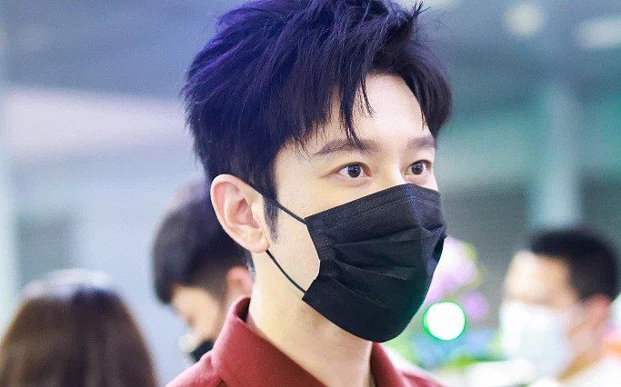 Hậu ồn ào với Triệu Vy, Huỳnh Hiểu Minh gây bất ngờ trong diện mạo ở tuổi U40