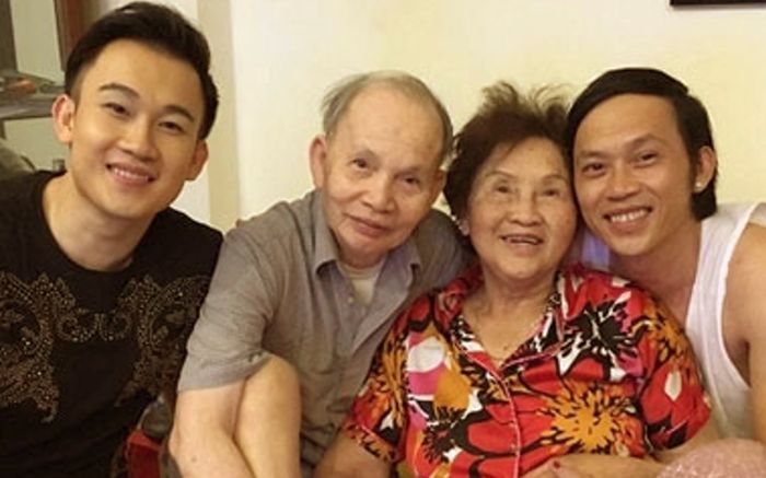 Bố ruột NSƯT Hoài Linh đã xuất viện sau hơn 1 tháng, tình hình sức khỏe hiện ra sao?