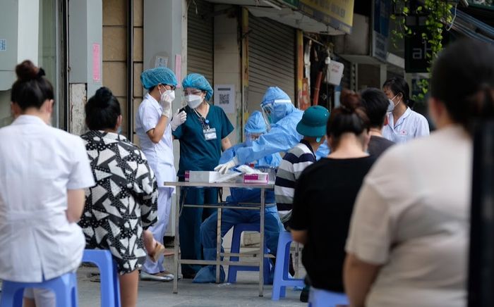 Hà Nội vừa phát hiện thêm nam thanh niên dương tính SARS-CoV-2 ở Hoàn Kiếm, đi khám tại BV Medlatec