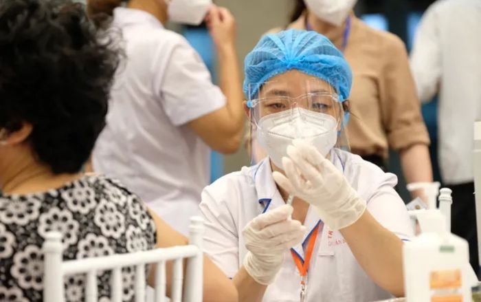 Bộ Y tế: Từ nay đến cuối năm, 54 triệu liều vaccine Covid-19 về Việt Nam