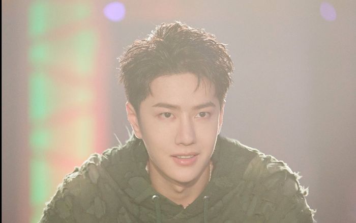 Tập 8 Street Dance 4: Vương Nhất Bác nhảy nhiều phong cách, trọng tài cũng tấm tắc ngợi khen