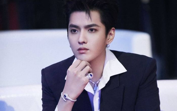 Ngô Diệc Phàm lên Top 1 hotsearch dù đang ngồi tù: Cái tên từng được săn đón nay bị 'ghét cay ghét đắng'