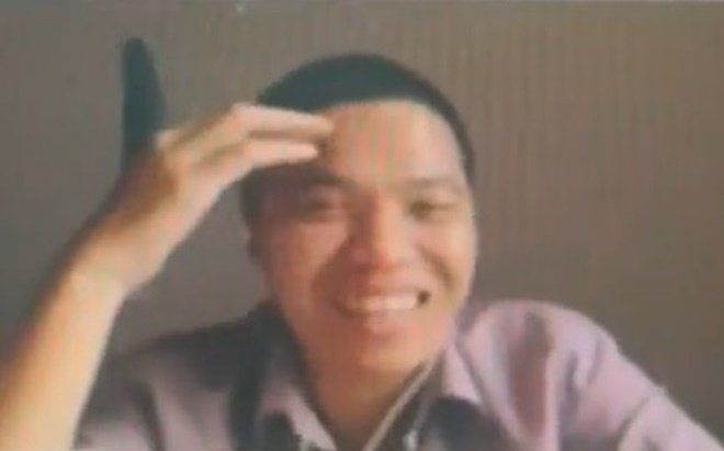 Xem video tập thể dục có ghép nhạc của học trò, thầy giáo phải bật cười vì độ lầy lội của sinh viên