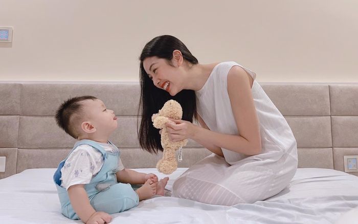 Đón sinh nhật 28 tuổi, Á hậu Thúy Vân nhìn lại chuỗi hoạt động truyền cảm hứng đến cộng đồng