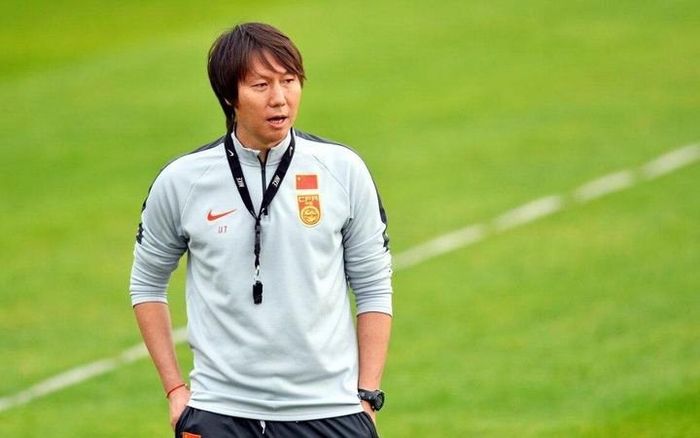 Muốn thắng Việt Nam, HLV Trung Quốc tiết lộ cả đội không thấy mặt trời trong suốt 1 tháng