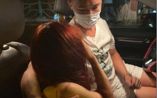 Đánh ghen ở Hồ Tây: Người vợ lên tiếng 'tố' chồng ở nhà đánh đập vợ con, qua lại với 'bồ nhí' 2 tháng nay