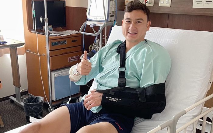 Đặng Văn Lâm báo tin cực vui cho ông Park trước đại chiến với tuyển Trung Quốc