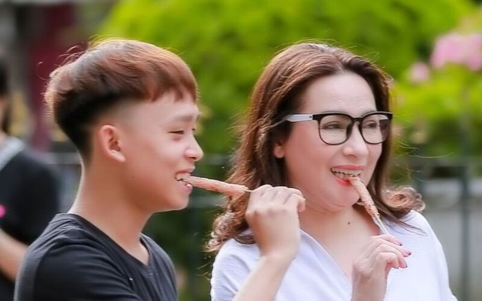 Quản lý Phi Nhung ẩn ý đã hoàn thành di nguyện 'thương một người dưng' của cố ca sĩ