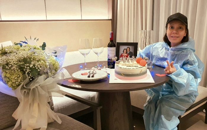 Việt Hương 'cười toe toét' khi được ông xã tổ chức sinh nhật bất ngờ, tiết lộ lý do gấp rút về Việt Nam