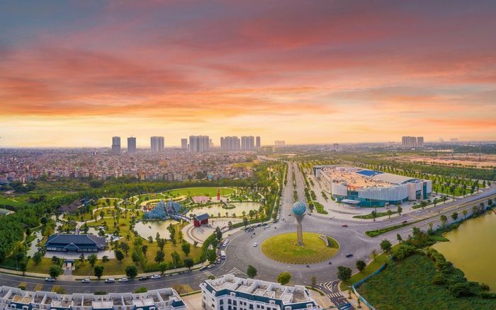 'Thành phố Tây' giữa lòng Thủ đô – tọa độ của cộng đồng quốc tế