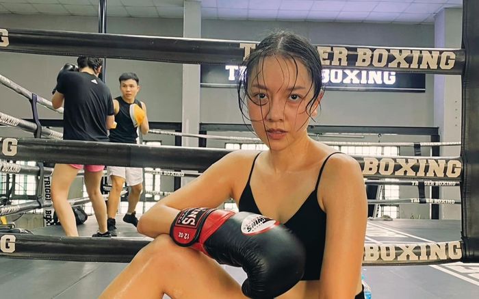 Băng Di, Cao Thái Hà hóa thành 'đả nữ' bên dàn sao Việt tại phòng tập boxing