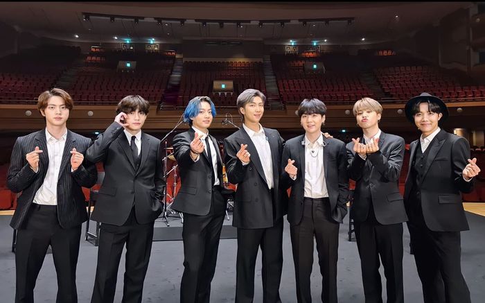 Không chỉ có concert trực tiếp, BTS còn có một lịch trình đặc biệt tại Los Angeles vào tháng 12 này