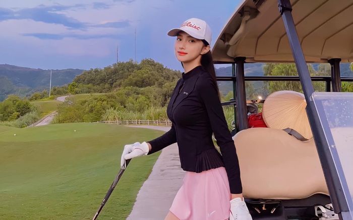 Hương Giang lộ diện sau 7 tháng 'ở ẩn', visual và động thái nữ ca sĩ khiến netizen bất ngờ