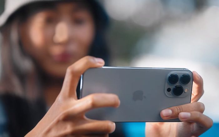 iPhone 13 chính thức đến tay người tiêu dùng tại Việt Nam, sức mua không bằng mọi năm