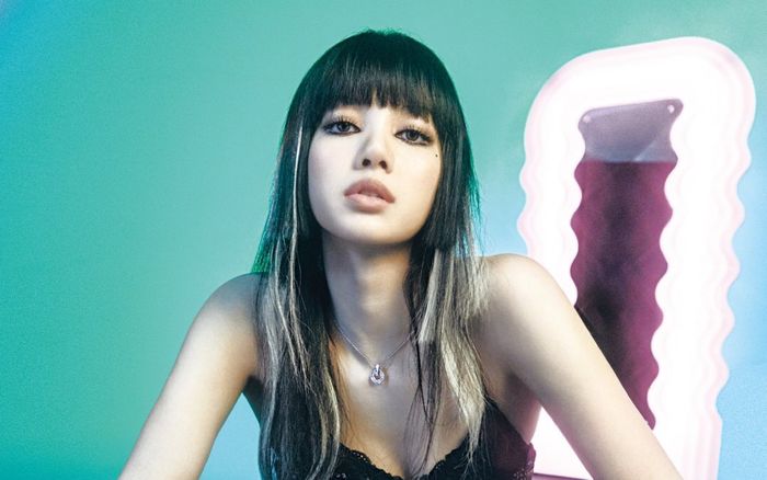 Lisa trở thành nghệ sĩ Kpop đầu tiên lọt top 5 BXH Global Daily nhưng không phải màn collab với DJ Snake