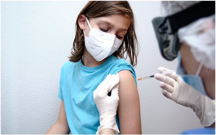 FDA: Vaccine phòng Covid-19 của Pfizer có hiệu quả cao và an toàn đối với trẻ tiểu học