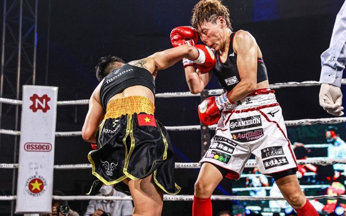 Khi nhà vô địch ngợi ca nhà vô địch