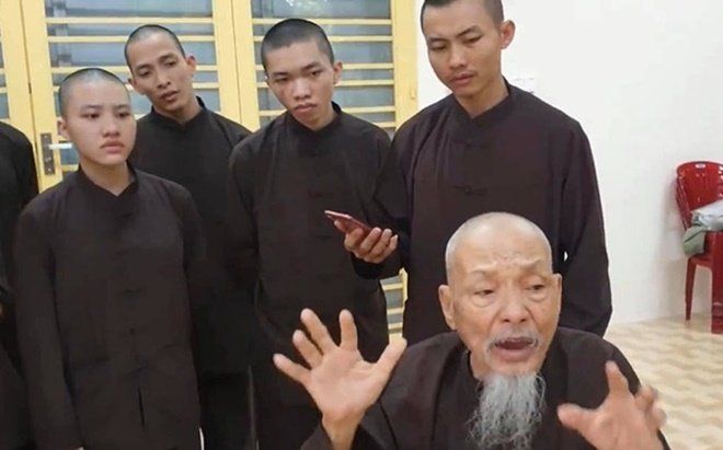 Lùm xùm về 'Tịnh thất Bồng Lai' tiếp tục được chia sẻ trên livestream của bà Phương Hằng gây xôn xao