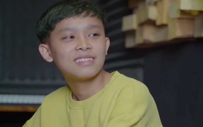 Bị gặng hỏi có bạn gái chưa, Hồ Văn Cường bẽn lẽn: 'Em mà trả lời má em quýnh em chết!'