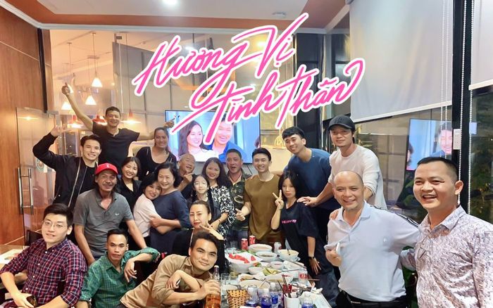 Dàn sao 'Hương vị tình thân' nói lời chia tay khán giả, Phương Oanh khóc cạn nước mắt khi xem tập cuối