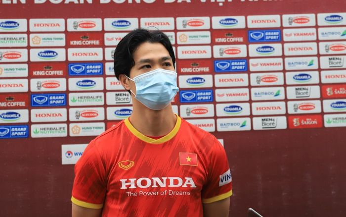 Công Phượng: 'Tôi luôn rõ ràng giữa gia đình và sự nghiệp'