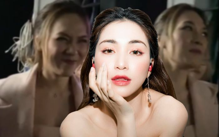 Mỹ Tâm có biểu cảm gây chú ý khi Hòa Minzy thừa nhận 'hát nhép'