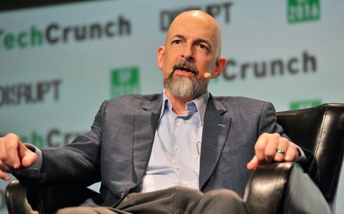 Facebook đổi tên, 'cha đẻ' metaverse nói gì?