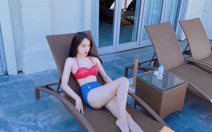 Hương Giang tung ảnh mlem mlem, chốt hạ Halloween với màn cosplay người yêu anh