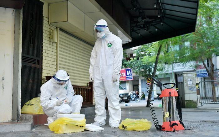 Hà Nội ghi nhận thêm 57 ca dương tính mới với SARS-CoV-2 từ hàng loạt ổ dịch, trong đó 18 ca cộng đồng